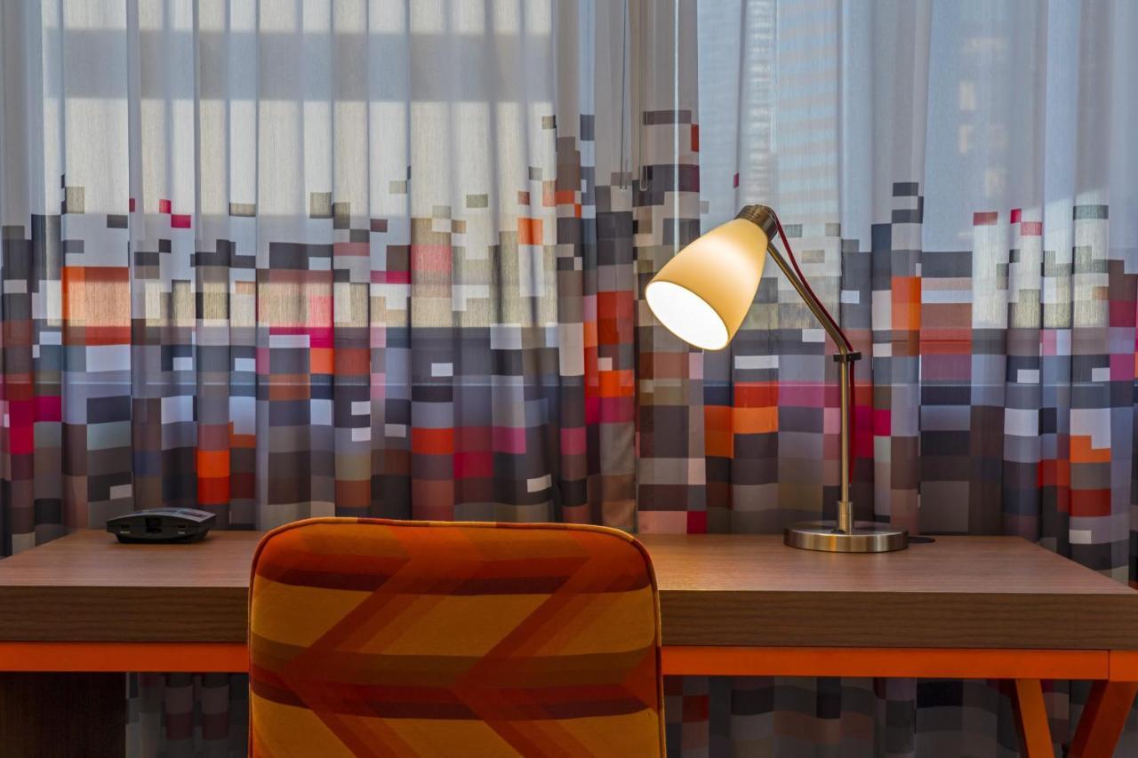 Aloft Downtown 4*